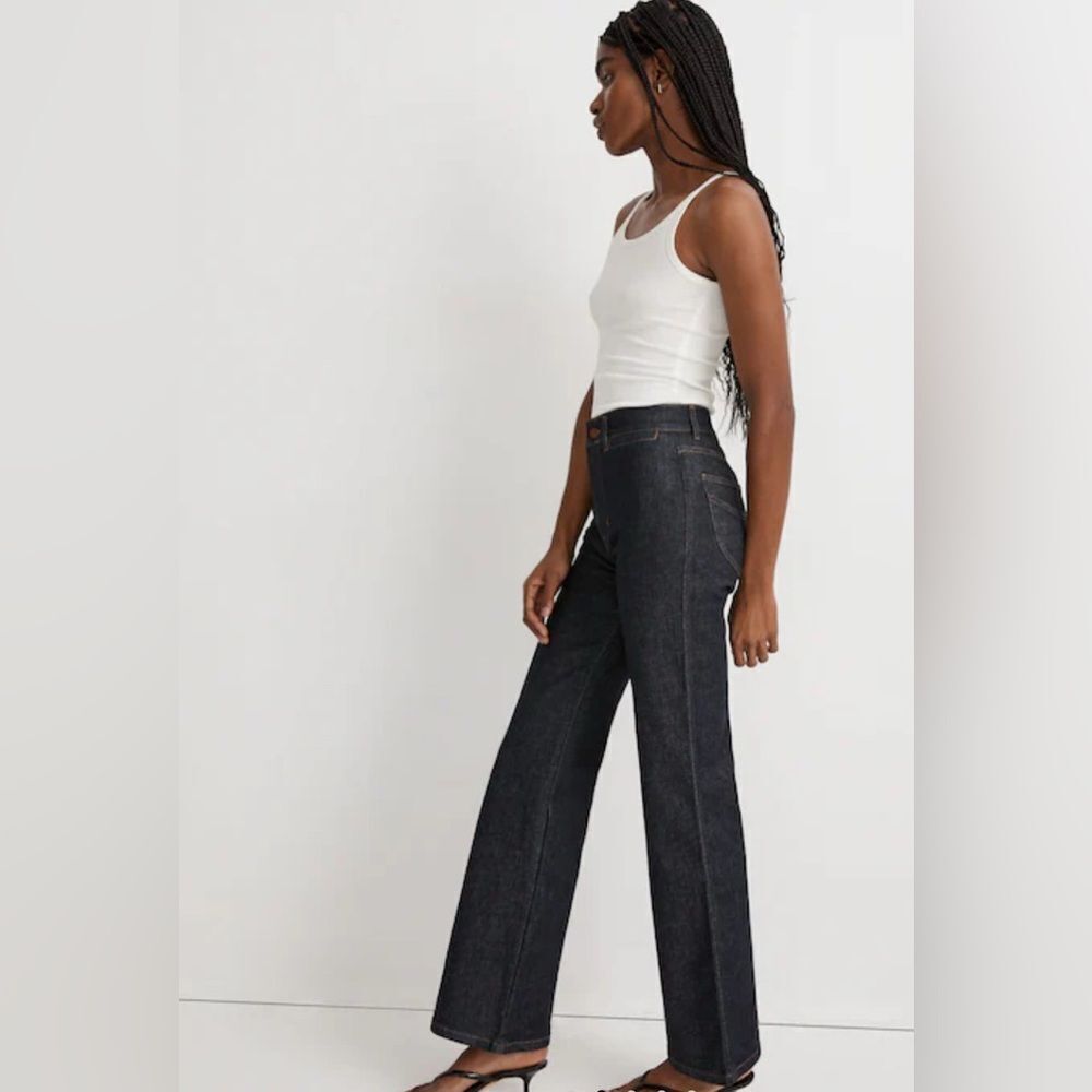 Madewell 11’ High-Rise Flare In Durland Wash View 4